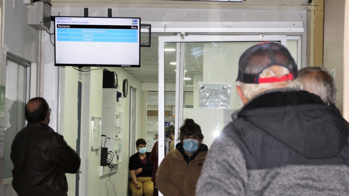 Implementan nuevo sistema de atención preferencial en toma de muestras de Hospital de San Fernando