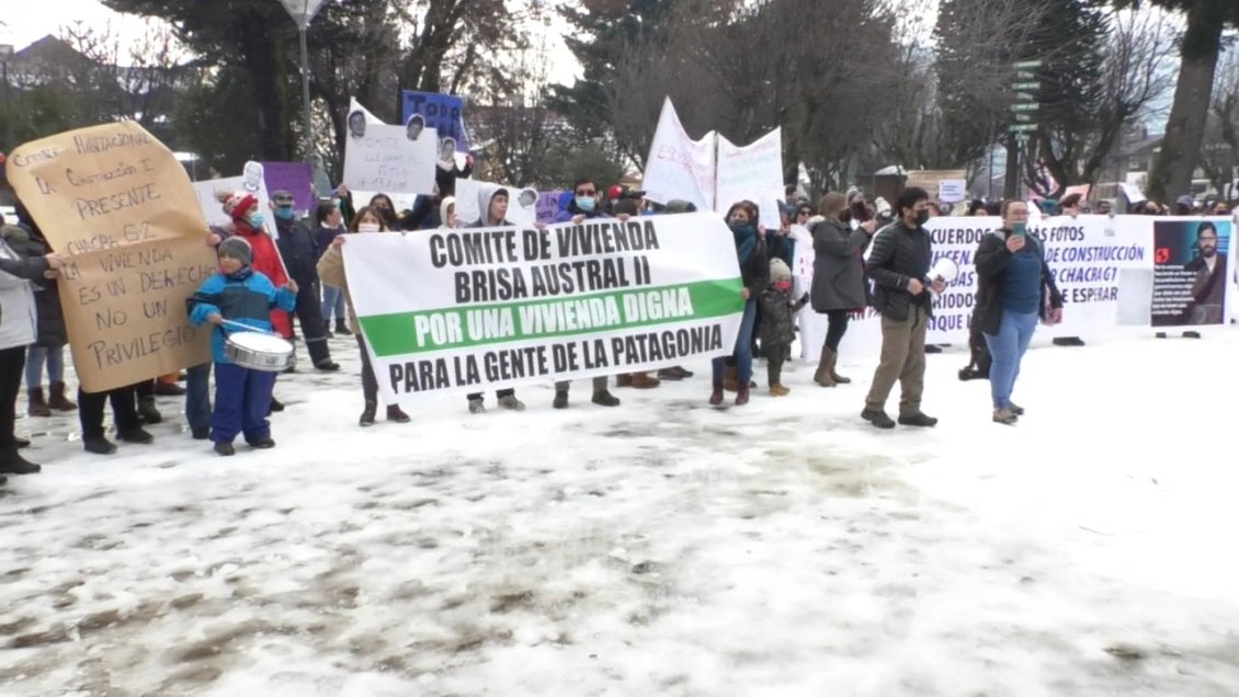 Gobierno tras presión de vecinos por solución habitacional en Coyhaique: 