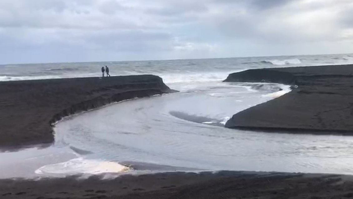 Amplían búsqueda de mujer desaparecida en la costa de Pelluhue