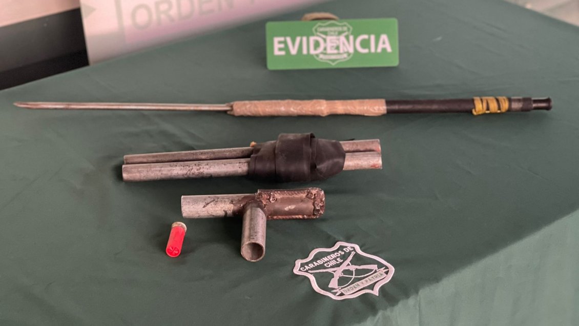 Detienen a dos sujetos imputados por realizar disparos en plena vía pública de Mostazal