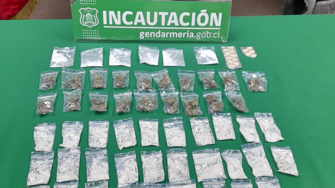 Sorprenden a sujeto intentando lanzar droga al interior de cárcel de Rancagua