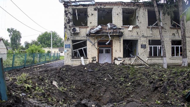 Tropas rusas bombardean 61 veces posiciones ucranianas en Zaporiyia