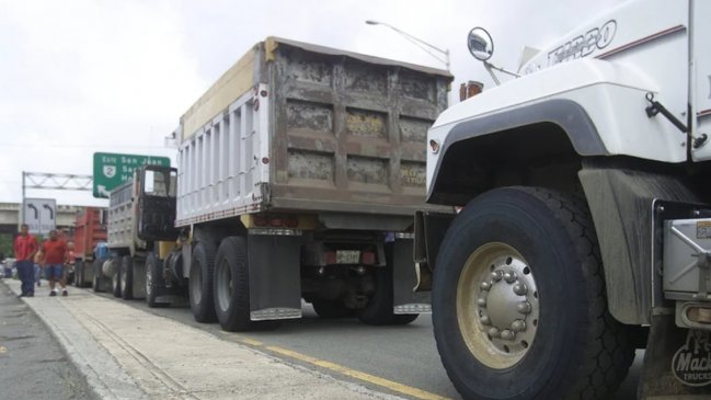 Camioneros comenzaron nuevo paro indefinido en Perú