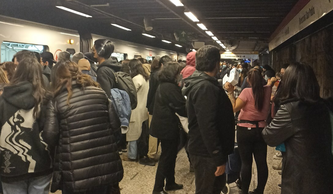 Problema técnico en Línea 1 del Metro generó retraso en plena hora punta