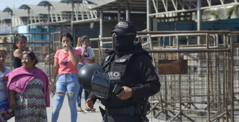 Identificación de reos asesinados en cárcel de Ecuador 