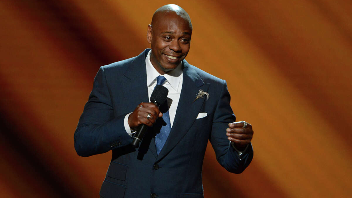 Show de Dave Chappelle es cancelado por polémica de chistes sobre transexuales