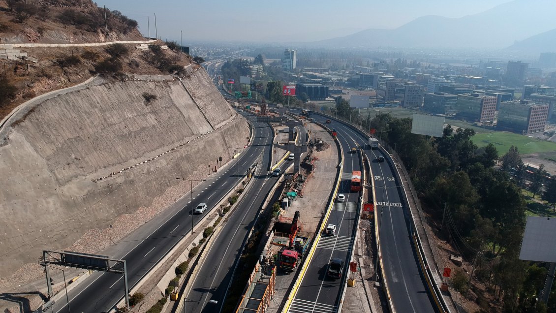 Huechuraba: Vespucio Oriente no puede cobrar peaje sin tener patente comercial