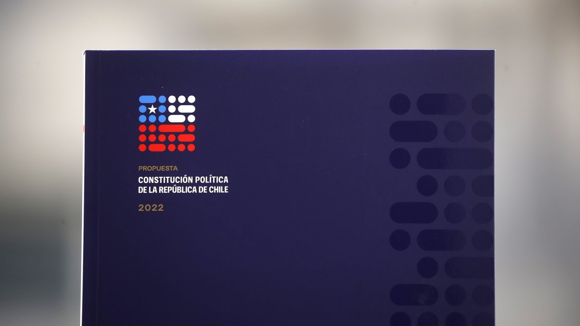 Analistas y parlamentarios destacan importancia de ofrecer un plan de reformas si gana el Apruebo