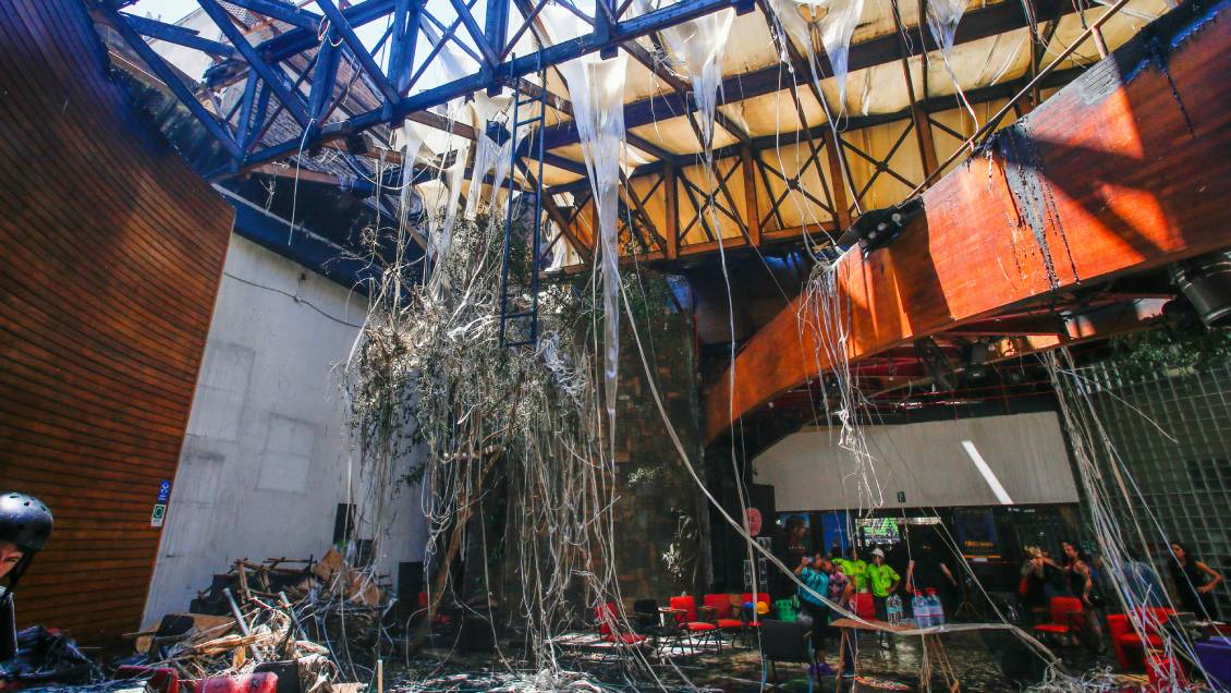 Ministerio Público cierra caso del incendio del Centro Arte Alameda: no hay responsables