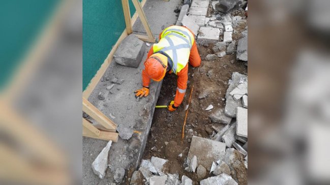 Viña del Mar: Avenida La Marina tendrá una pista cerrada por una semana producto de un socavón