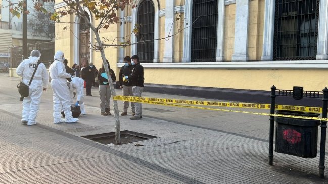 Tres robos en la Alameda dejaron a tres personas apuñaladas