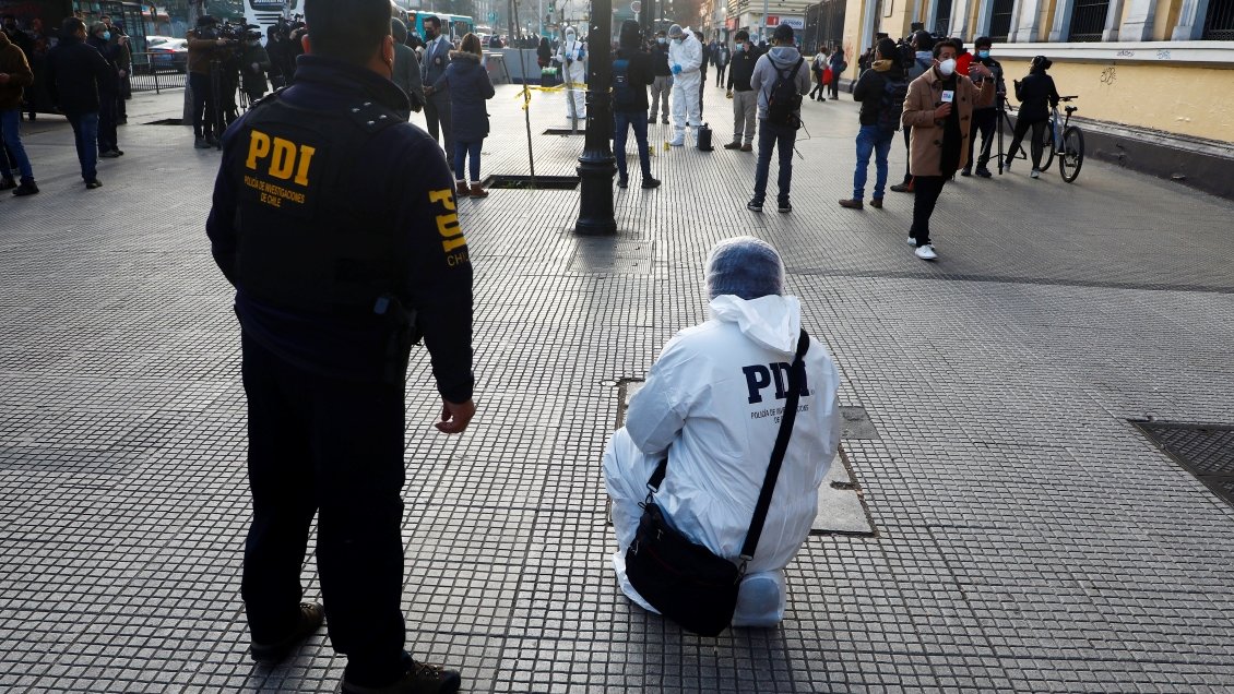 PDI detuvo a menor de edad como segundo sospechoso de apuñalamientos en la Alameda