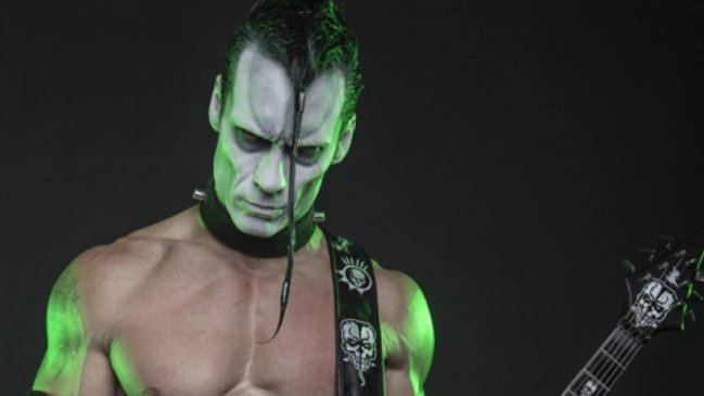 Guitarrista de Misfits llega a Chile con concierto solista
