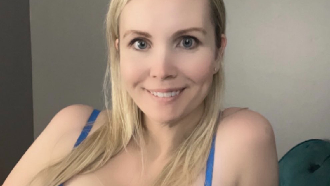 Mamá mormona desafía a la iglesia y gana 33 millones al mes con OnlyFans