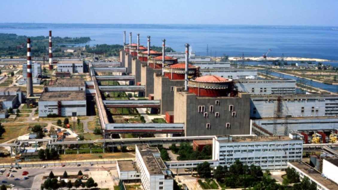 Ucrania acusó a Rusia de atacar la mayor planta nuclear de Europa