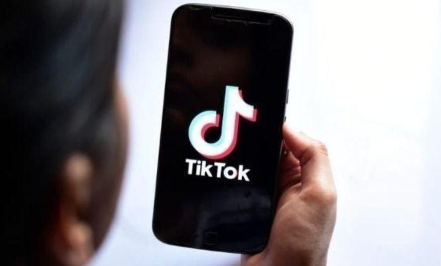 Niño falleció tras realizar fatal viral de TikTok en Reino Unido