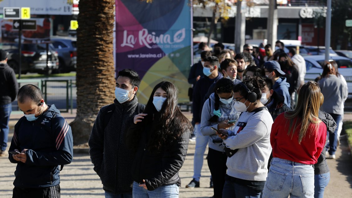 Chile vuelve a superar los 11 mil casos de Covid-19