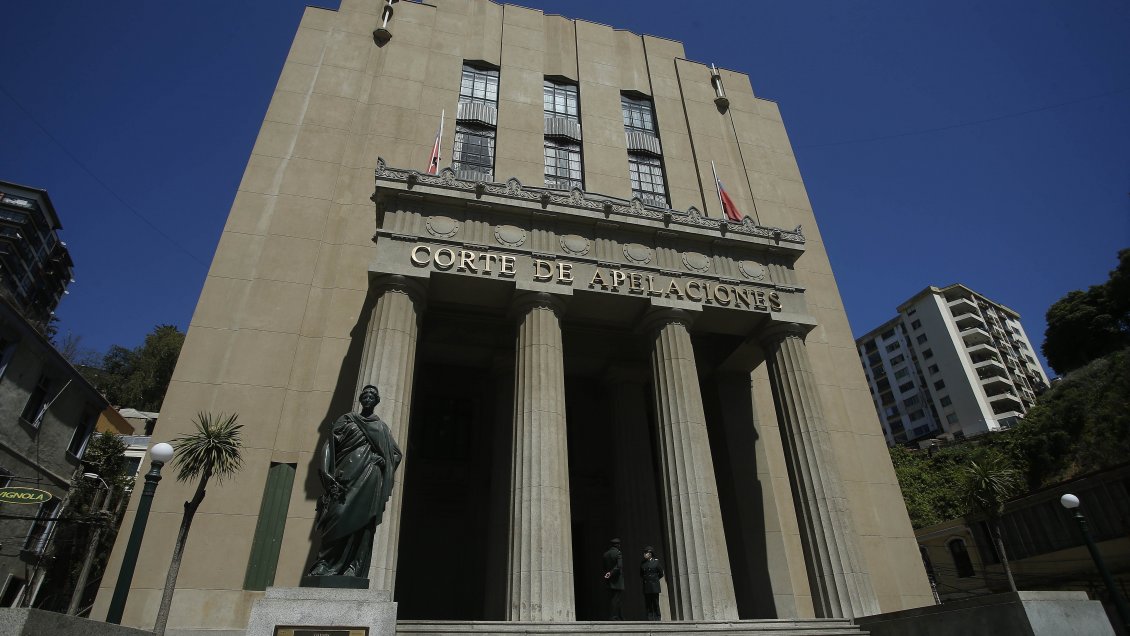 Corte revoca resolución y ordena prisión para imputado por intentar ahorcar a su expareja