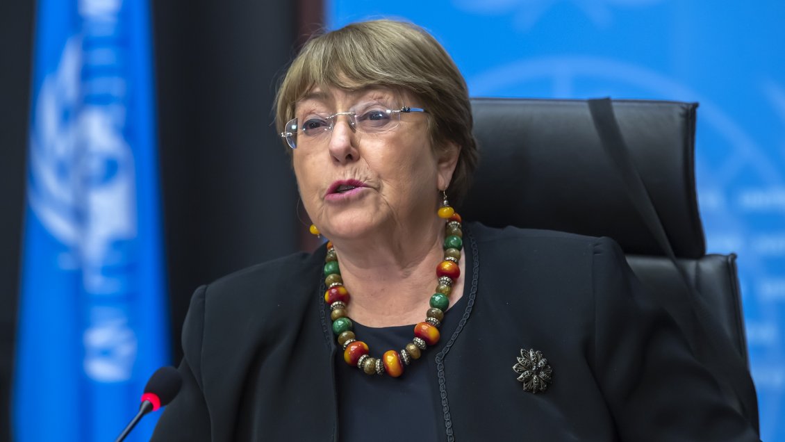 Michelle Bachelet visitó varios campos de refugiados rohinyás en Bangladesh