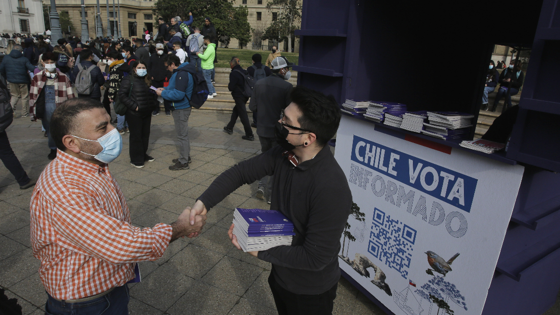 Fiscalía investigará denuncia contra el Gobierno por impresión de 700 mil ejemplares de propuesta de nueva Constitución