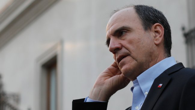 Monckeberg refuta críticas al Servel: Es una 