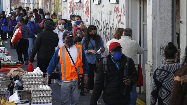 Autoridades desalojan comercio ambulante en el centro de La Serena
