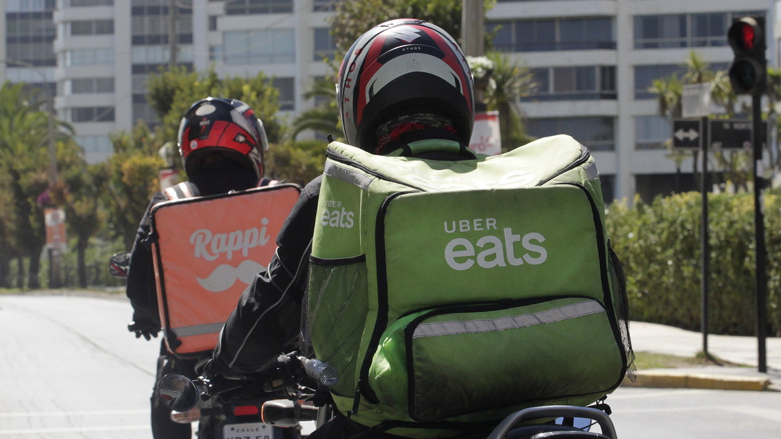 Repartidor ayudó a víctima a perseguir a ladrón que robó su vehículo