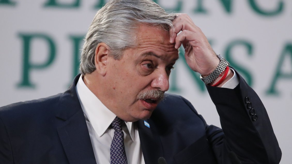 Anuncian acciones legales contra Fernández por 