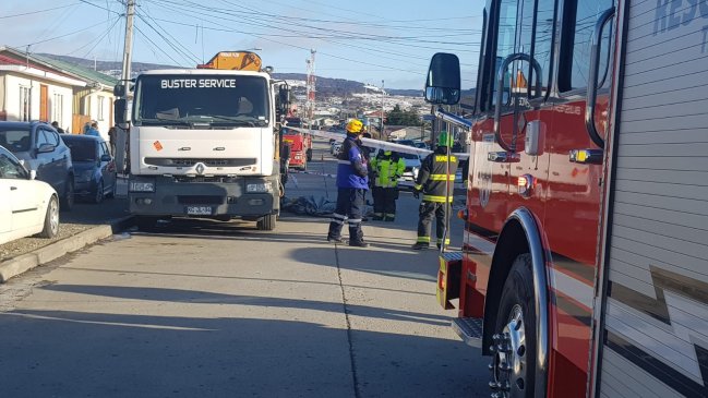 Joven falleció tras ser aplastado por camión grúa en Punta Arenas