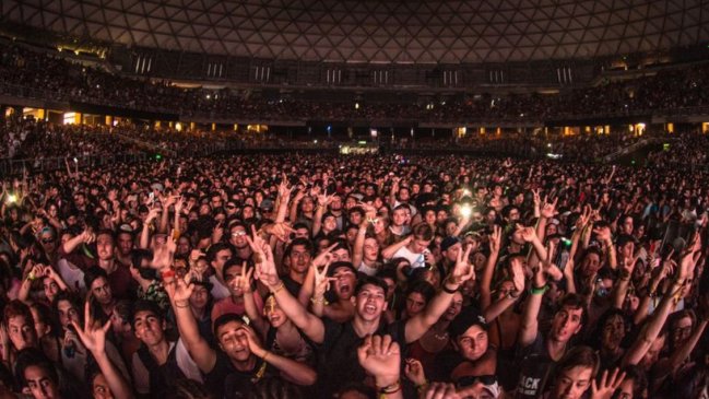 Ministra de las Culturas, Julieta Brodsky, inspecciona aumento de aforos previo a show de Rosalía
