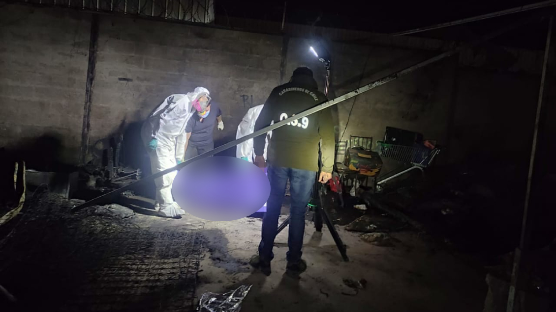 Dos personas murieron en incendio que afectó a ruco en Calama