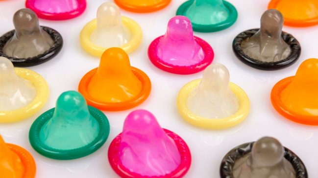   Radiografía a la sexualidad en Chile: Insatisfacción, bajo uso de anticonceptivos y los juguetes al alza 