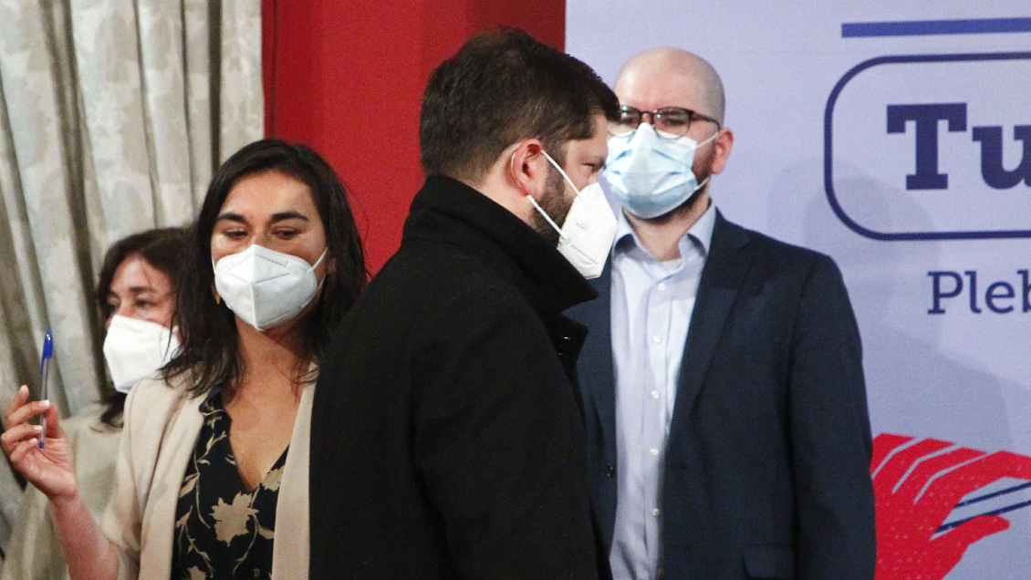 Presidente Boric prepara para este martes su primer cambio de gabinete