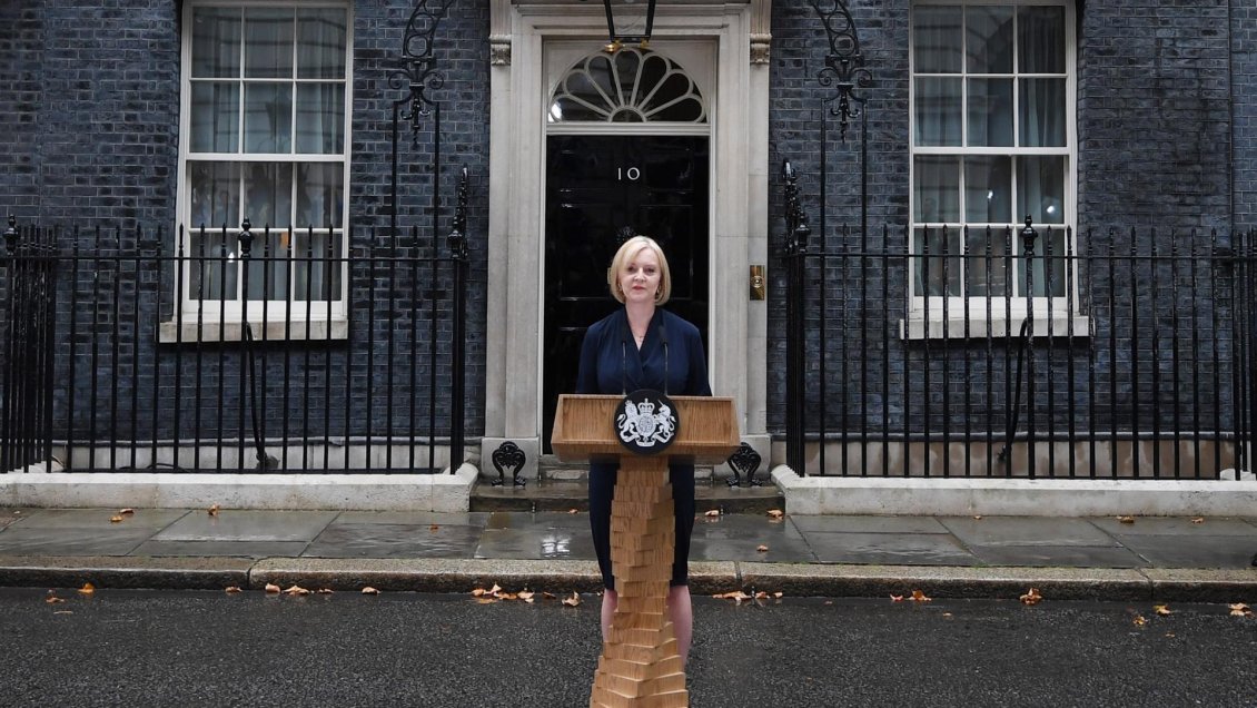 Primera ministra británica promete sacar a su país de la 