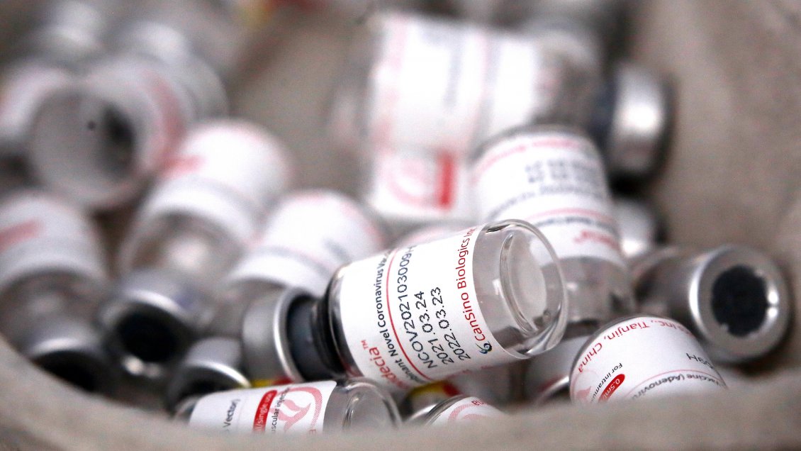 China aprobó la primera vacuna inhalable contra el Covid-19