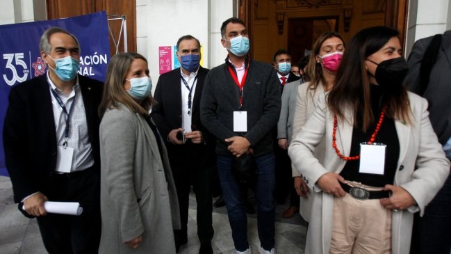 Senador PS sostiene que nuevo proceso constitucional es la 