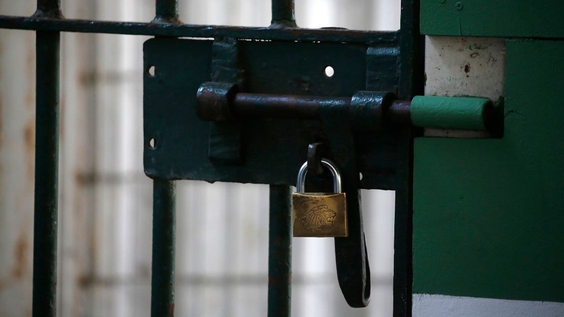 Allanamientos en cárceles de Los Lagos terminó con incautación de 14 armas artesanales