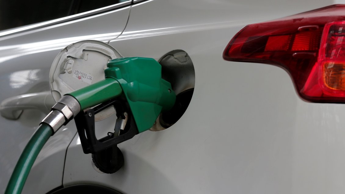 Precio de la bencina en Chile supera el promedio mundial Cooperativa.cl