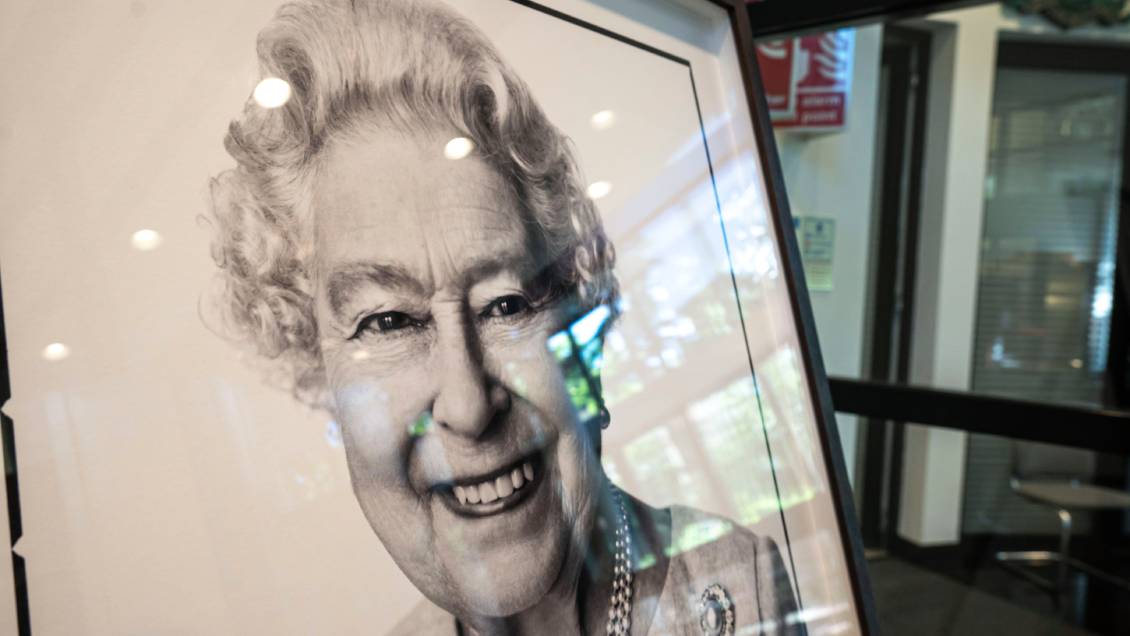 Cines de Reino Unido cerrarán por feriado o exhibirán gratis el funeral de la Reina Isabel II