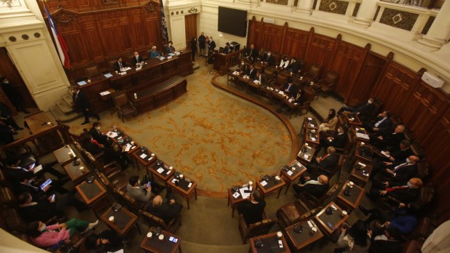 Proceso constituyente: RN y Evópoli insisten en que el Gobierno se excluya de las negociaciones