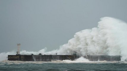  Japón activó máxima alerta ante llegada de un tifón 