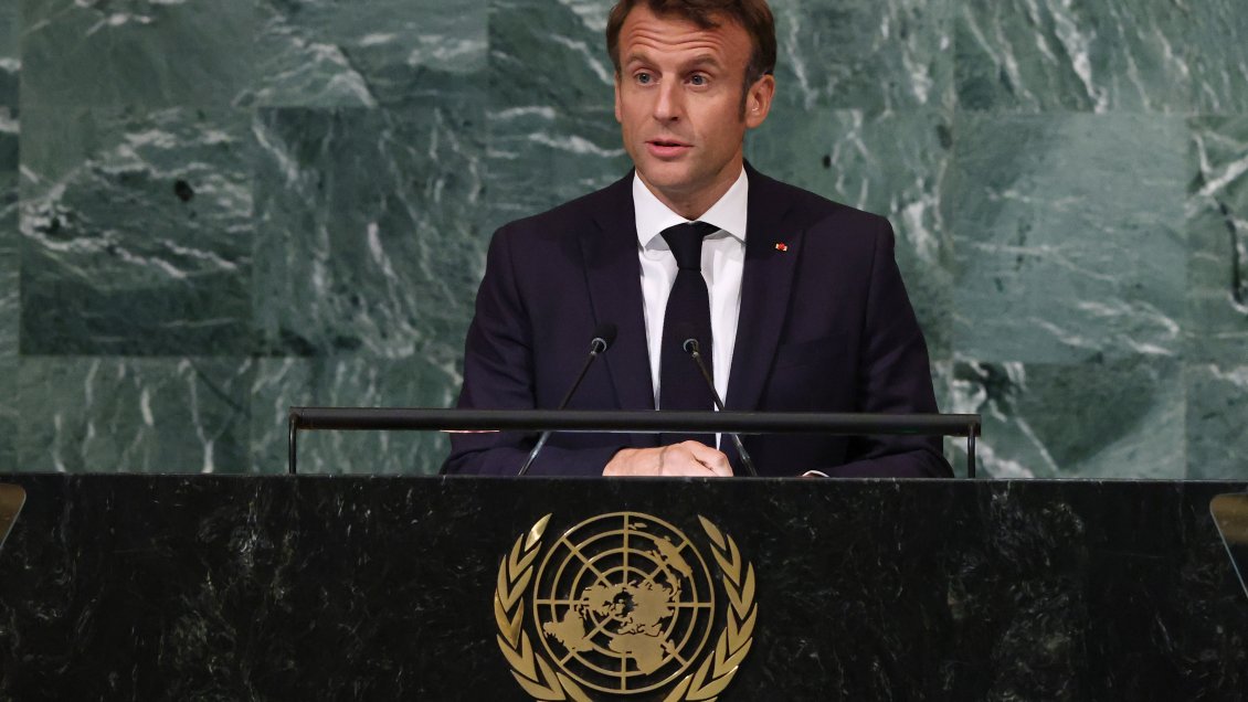 Macron dice que referéndum de prorrusos en Ucrania no será reconocido internacionalmente