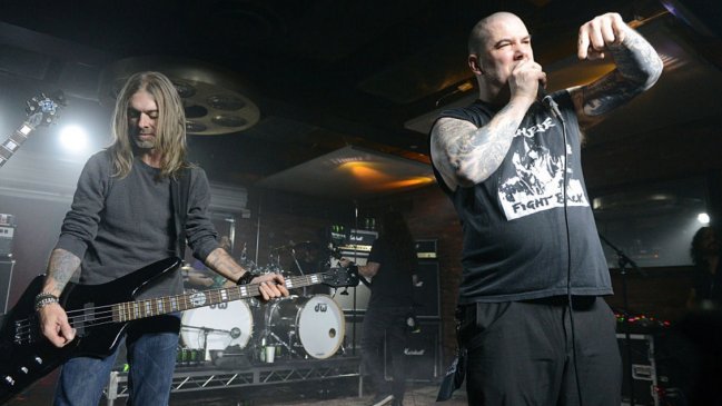 Pantera anuncia show en solitario en Chile en el Teatro Caupolicán