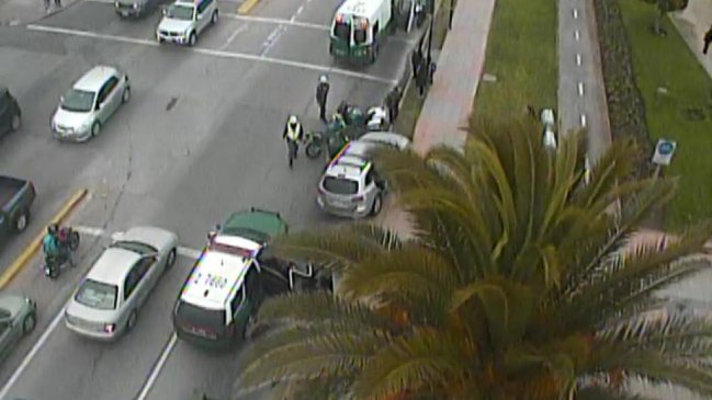 Dos detenidos tras encerrona registrada en Viña del Mar: Sujetos armados intentaron huir a la playa