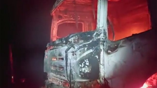 Ataque incendiario dejó cuatro máquinas quemadas en Freire
