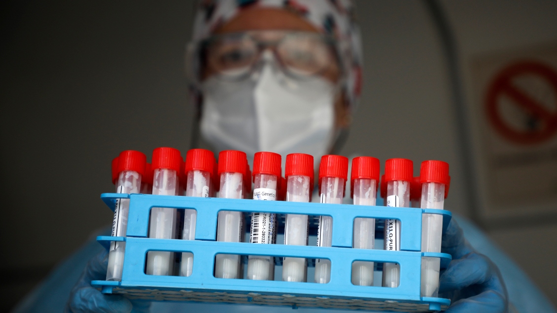 Covid-19 en Chile: 15 regiones bajaron sus casos nuevos en la última semana