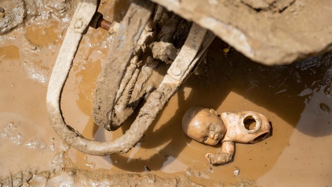 Venezuela suma 43 muertos por deslave en la zona central