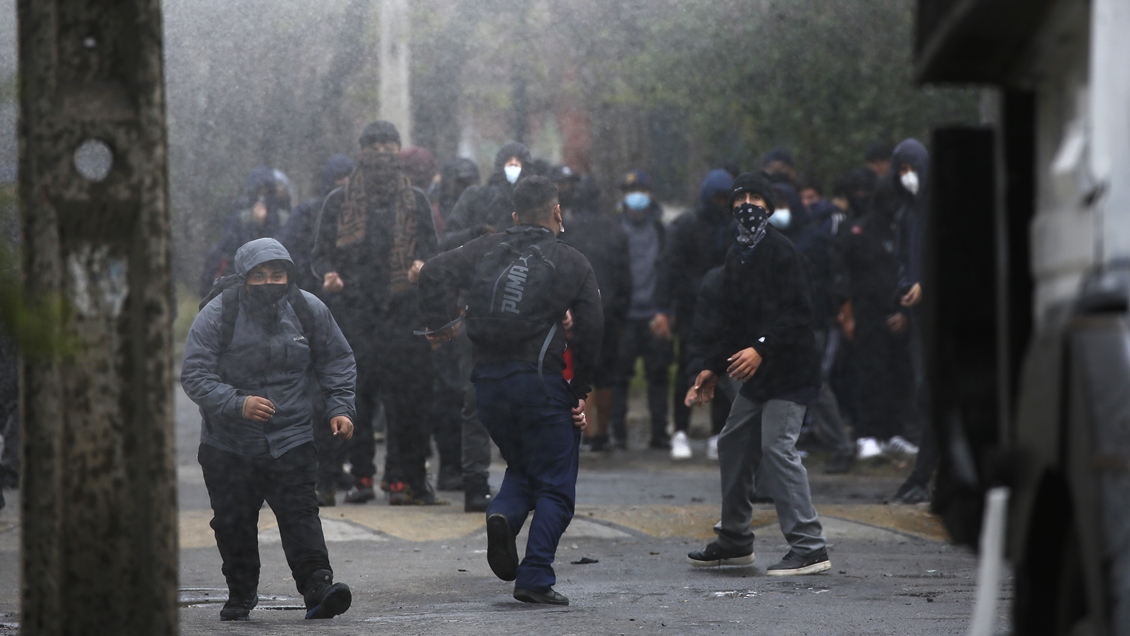 Desórdenes postplebiscito: Carabineros detuvo a 58 personas en 13 protestas