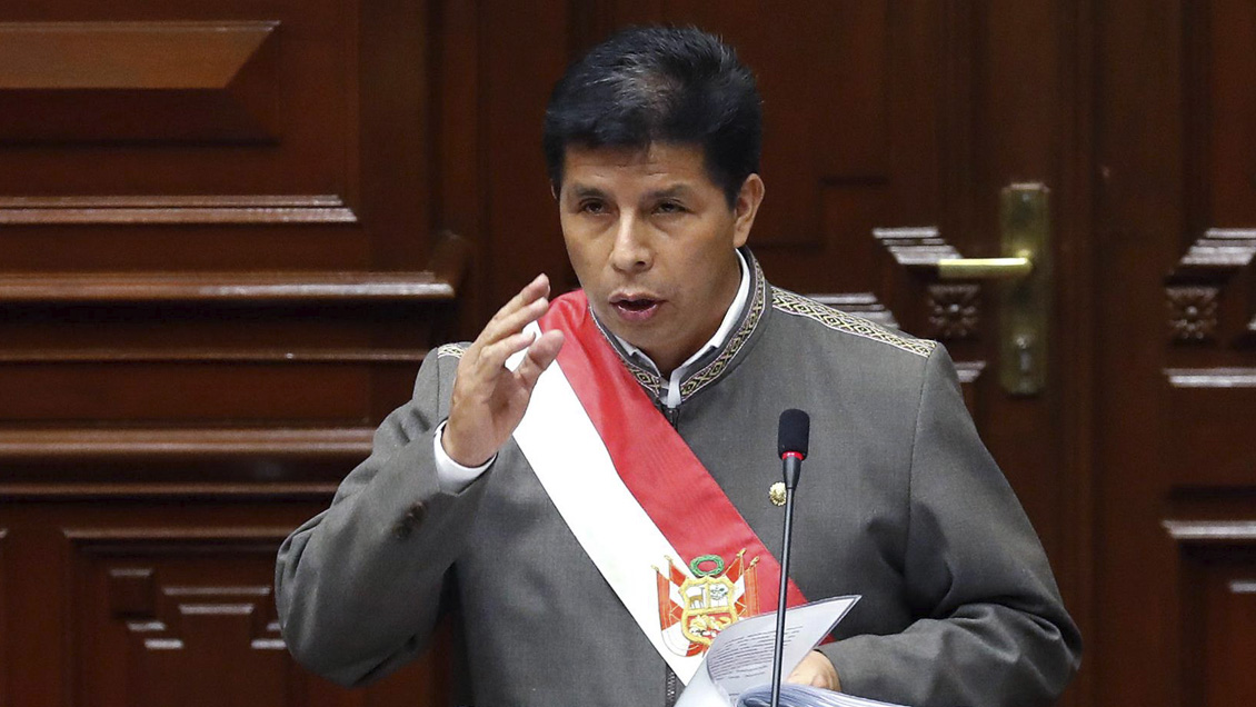 Perú: Castillo dice estar dispuesto a dar su sangre por el pueblo si es necesario