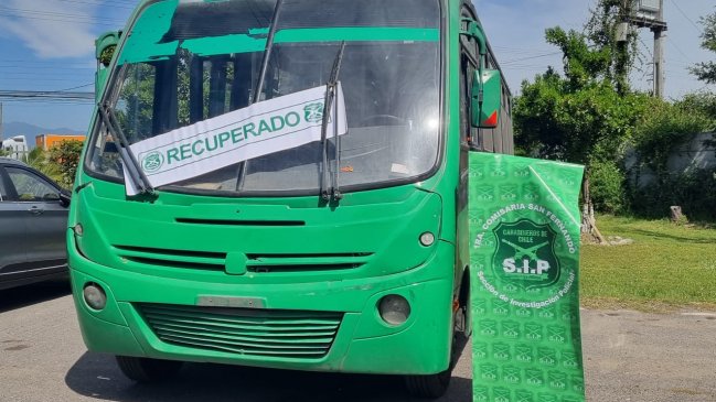 Recuperan en San Fernando bus del Transantiago robado en la Región Metropolitana